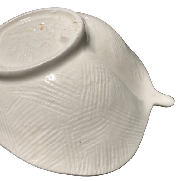 Leaf-Shaped Pearlized Iridescent Ceramic Bowl By Cal Style 2232 USA Mid-Century - Picture 10 of 11